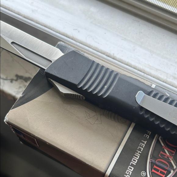 Microtech Combat Troodon - Picture 13 of 17